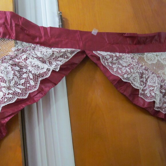 Swag Curtain Ivory Floral Lace with Burgundy 62 x 30 Beautiful! - Picture 13 of 16